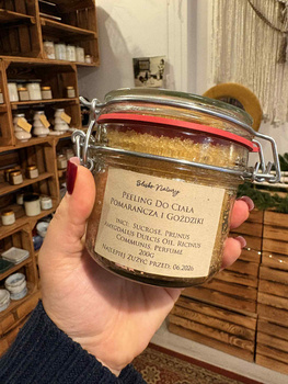 Naturalny peeling do ciala Pomarańcza i Goździki