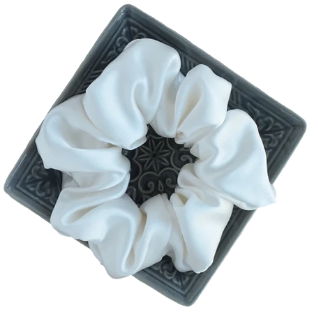 Basic scrunchie CREAM, Lua Silk